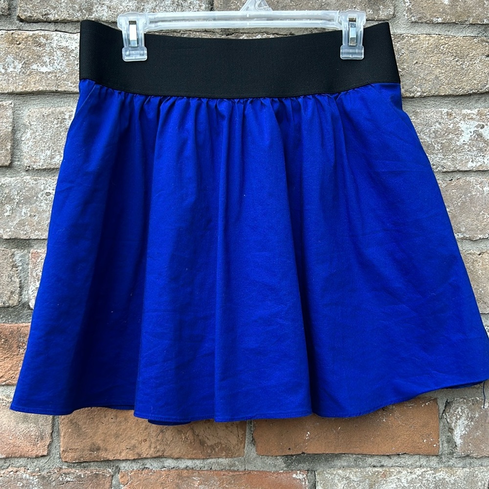 Express design studio sharp blue and black mini skirt. Size small.